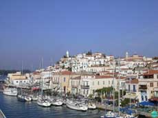 vue sur le port d'Egine
