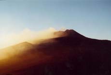 vue sur l'Etna au coucher de soleil