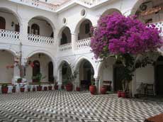dans le monastère de Panormitis