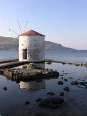 moulin à vent pied dans l'eau