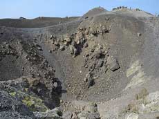 le volcan Néa